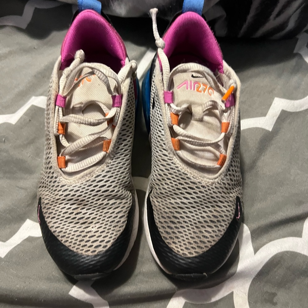 Girl Nike 270 size 13
